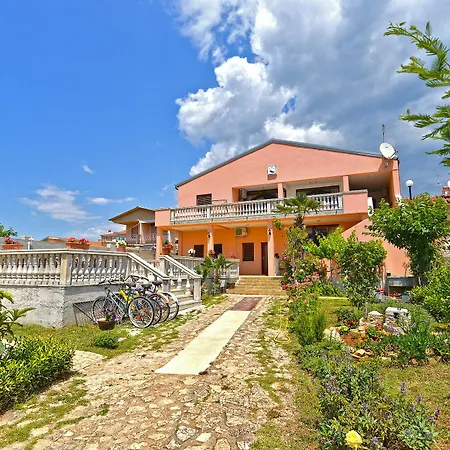 Milorad 324 Apartment *